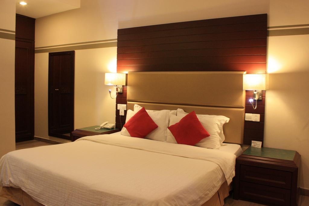 Beringgis Beach Resort & Spa Papar Екстер'єр фото